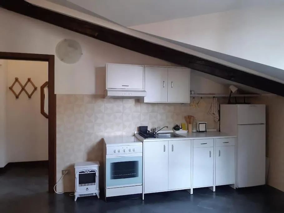 Monolocale Piano Alto Luminoso Pochi Minuti Metro Rossa Milano Apartment 0*, Milan