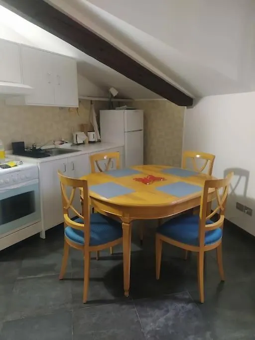 Monolocale Piano Alto Luminoso Pochi Minuti Metro Rossa Milano Apartment Milan